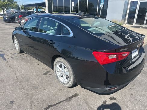 Used 2018 Chevrolet Malibu LS image 5