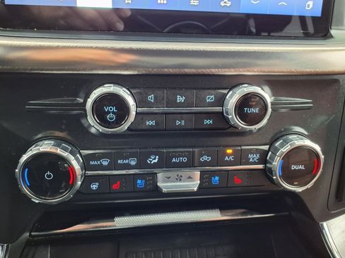 Used 2022 Ford F150 King Ranch w/ Equipment Group 601A High AWD/4WD image 9
