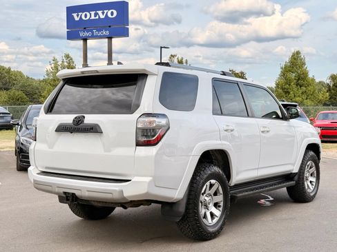 Used 2016 Toyota 4Runner Trail AWD/4WD image 10