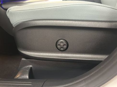 Certified 2026 Mercedes-Benz GLA 250 4MATIC image 10