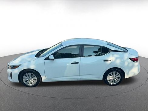 Used 2025 Nissan Sentra S FWD image 9