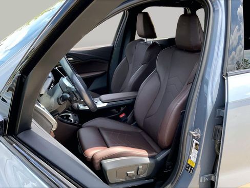 Used 2023 BMW X1 xDrive28i w/ Premium Package AWD/4WD image 7