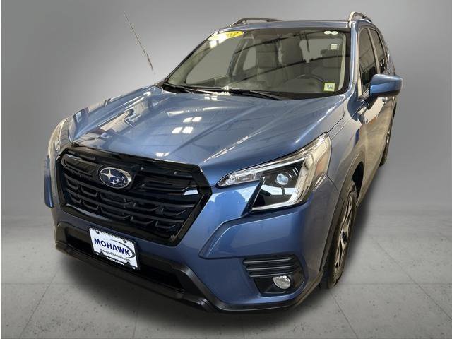 Used 2023 Subaru Forester Premium AWD/4WD image 1