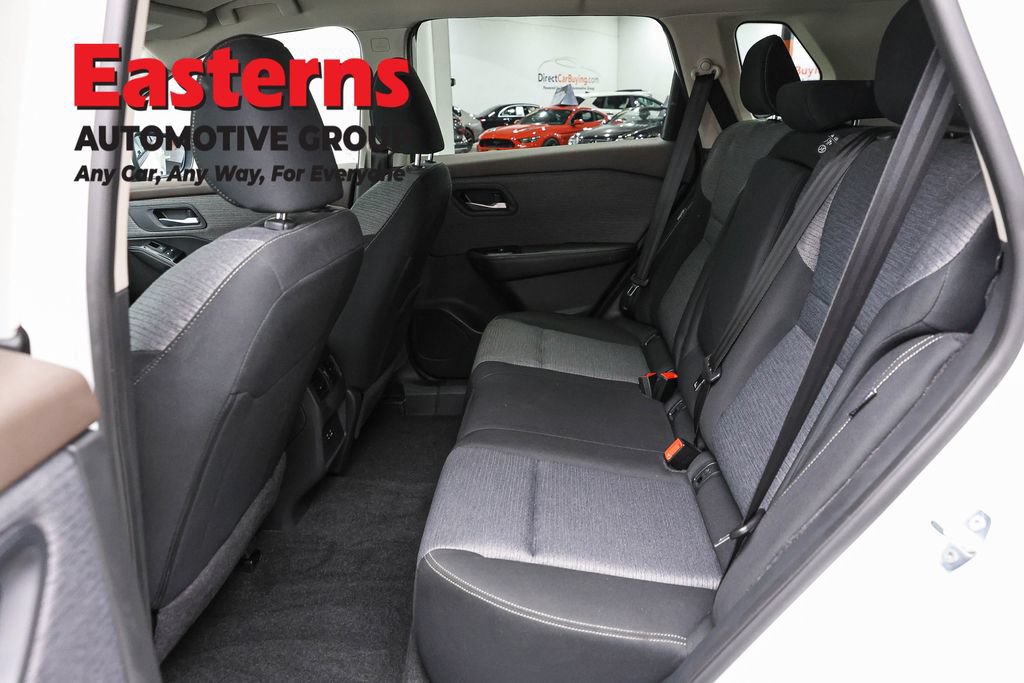 Used 2023 Nissan Rogue SV AWD/4WD image 22
