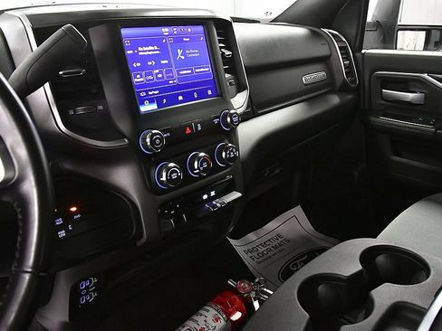 Used 2024 RAM 3500 Big Horn image 24