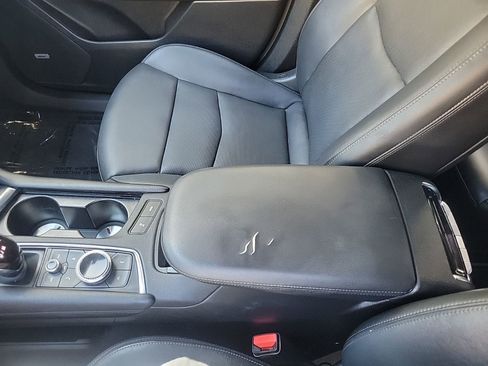 Certified 2021 Cadillac XT6 Premium Luxury image 24