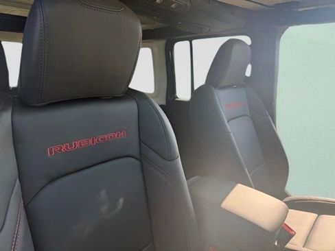 New 2026 Jeep Wrangler Unlimited Rubicon AWD/4WD image 31
