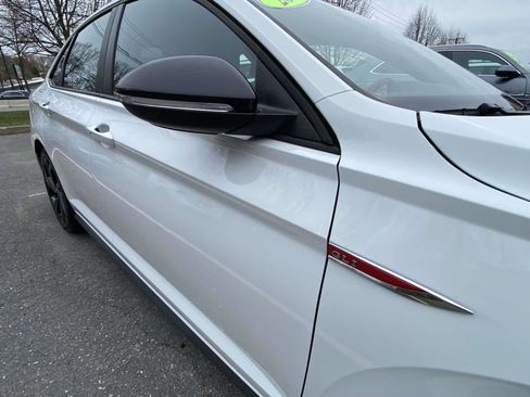 Used 2023 Volkswagen Jetta GLI Autobahn FWD image 32