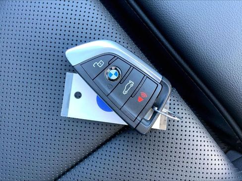 Certified 2024 BMW X4 M40i w/ Premium Package image 15