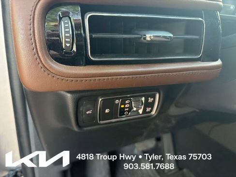 Used 2021 Lincoln Aviator Reserve w/ Elements Package Plus RWD image 16