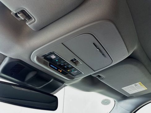 Used 2023 Ford F150 Lariat image 35