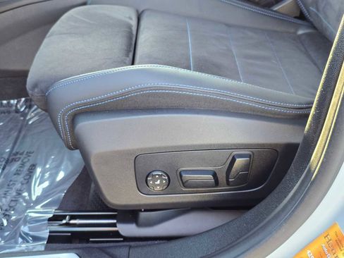 Used 2026 BMW 228i xDrive w/ Technology Package AWD/4WD image 24