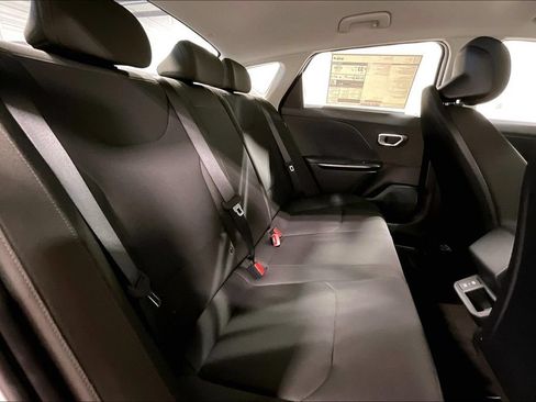 Used 2026 Kia K4 FWD image 8