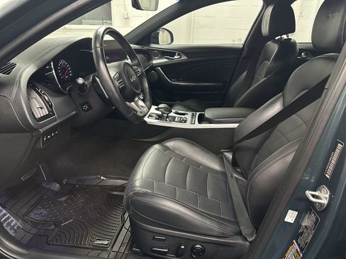 Used 2022 Kia Stinger GT2 RWD image 19
