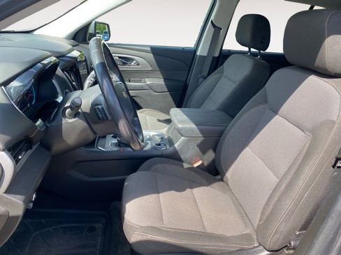 Used 2020 Chevrolet Traverse LT FWD image 10