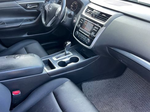 Used 2018 Nissan Altima 2.5 SR image 16