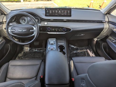 Used 2022 Genesis GV70 2.5T w/ Select Package image 14