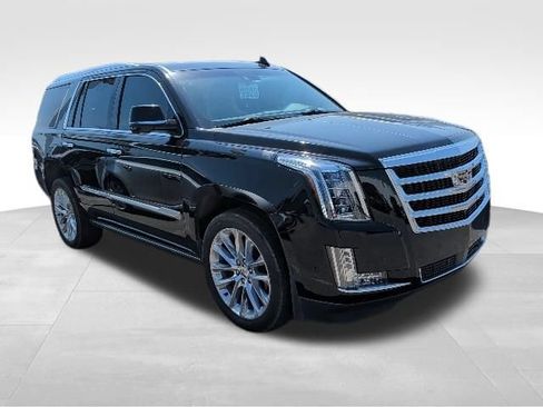 Used 2018 Cadillac Escalade Premium Luxury AWD/4WD image 5