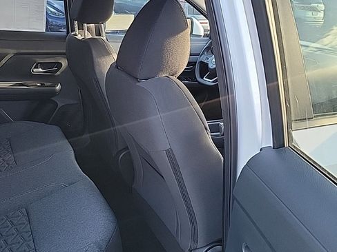 Used 2025 Nissan Kicks SV w/ Charging Package image 25