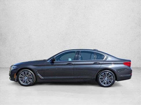 Used 2019 BMW 530e RWD image 9