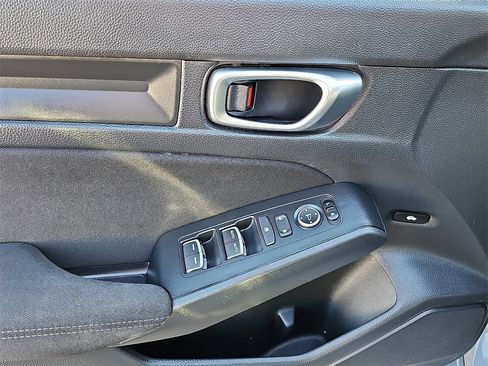 Used 2023 Honda Civic Sport image 12