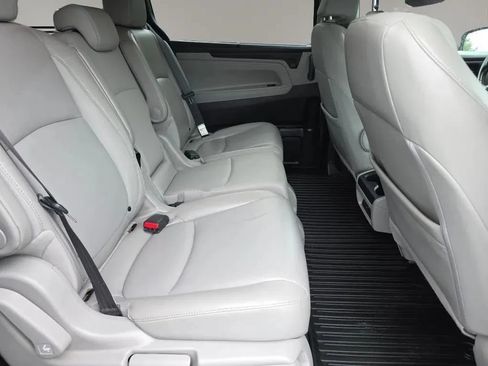 Used 2018 Honda Odyssey EX-L image 13