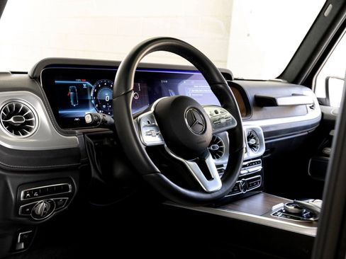 Used 2024 Mercedes-Benz G 550 image 12