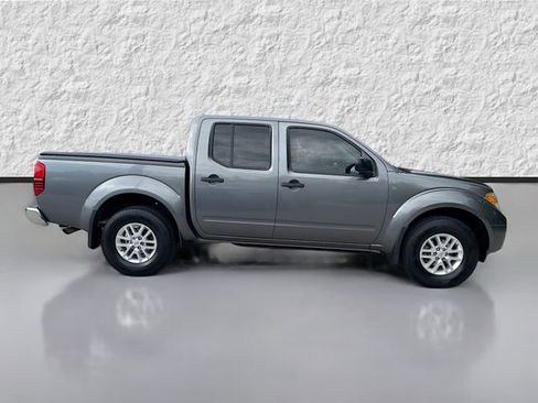 Used 2019 Nissan Frontier SV AWD/4WD image 2