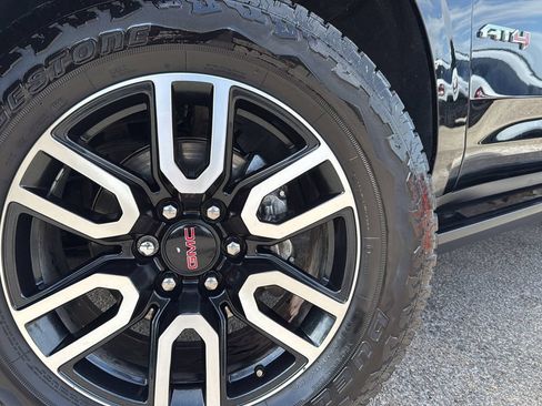 Used 2022 GMC Yukon AT4 AWD/4WD image 27
