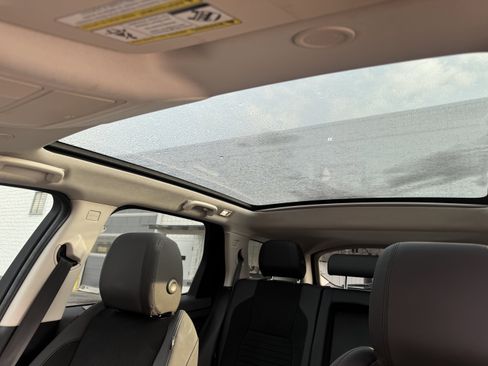 Used 2021 Land Rover Discovery Sport S image 10