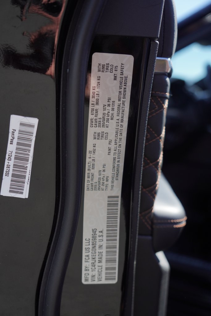 Certified 2022 Jeep Grand Cherokee L Summit AWD/4WD image 10