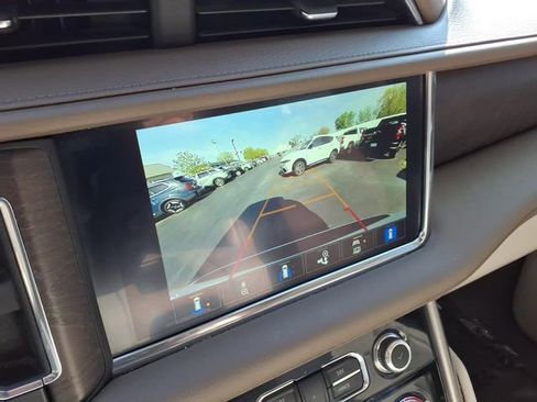Used 2023 GMC Yukon XL Denali AWD/4WD image 29