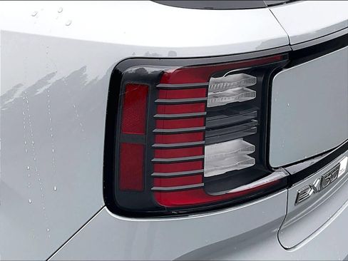 New 2026 Volvo EX30 Plus w/ Climate Package image 25