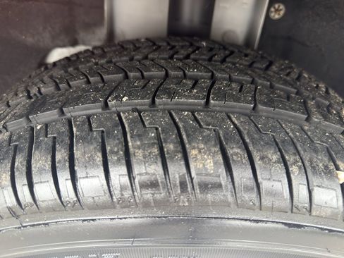 Used 2018 Ford Escape SE w/ Ford Safe & Smart Package image 23