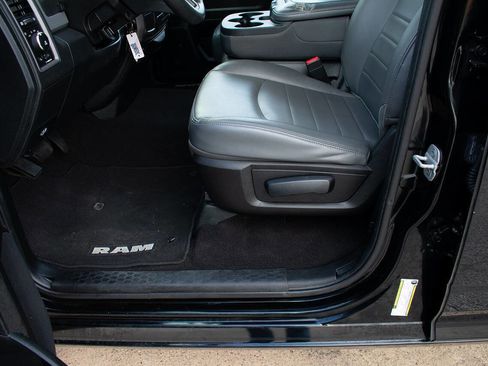 Used 2013 RAM 1500 Express image 13