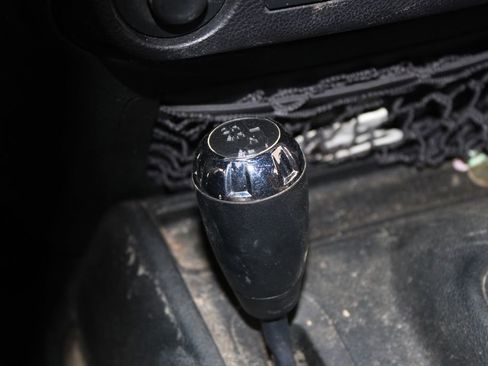 Used 2018 Jeep Wrangler Unlimited Sport S image 27