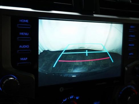 Used 2022 Toyota 4Runner SR5 Premium image 23