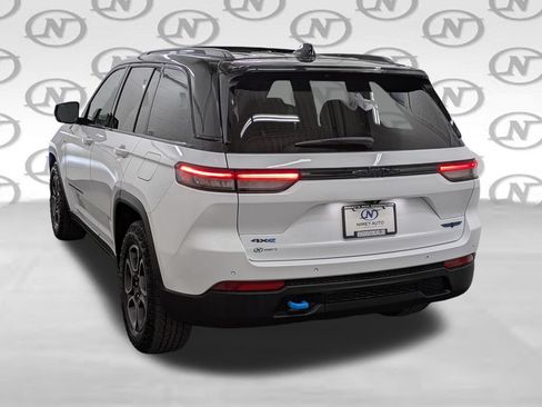Used 2023 Jeep Grand Cherokee Trailhawk AWD/4WD image 24