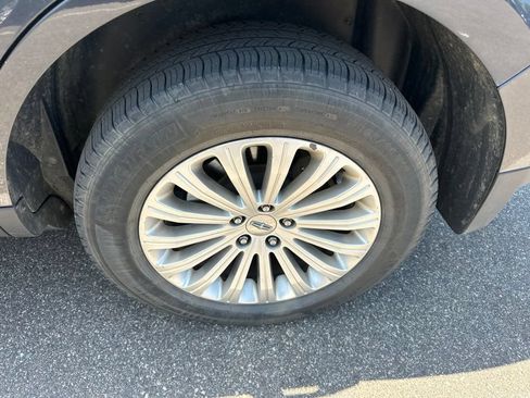 Used 2014 Lincoln MKX AWD image 6