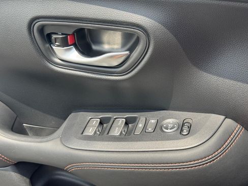 Certified 2026 Honda HR-V Sport image 24