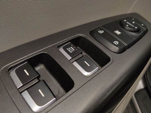 Used 2019 Kia Sportage LX FWD image 27