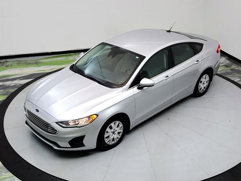 Used 2019 Ford Fusion S image 32