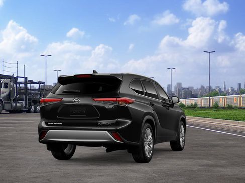 New 2026 Toyota Highlander Platinum image 9