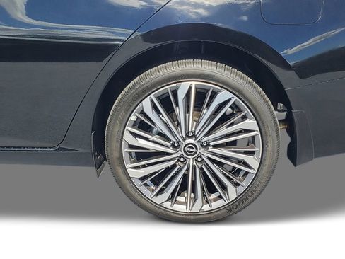 New 2025 Nissan Altima 2.5 SL image 7