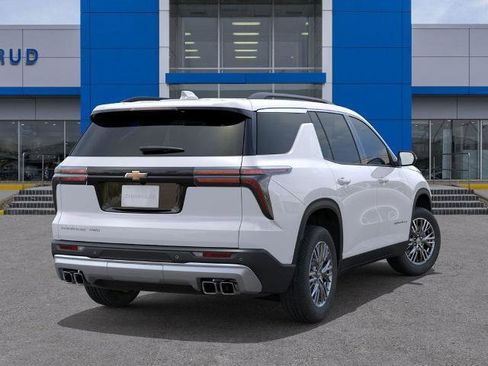 New 2026 Chevrolet Traverse LT w/ LPO, Floor Liner Package image 4