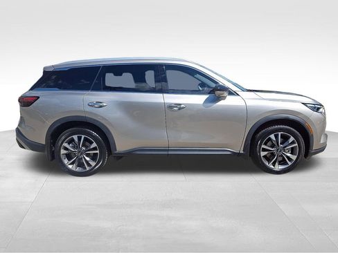 Used 2023 INFINITI QX60 Luxe FWD image 7