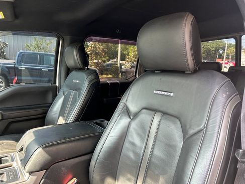 Used 2015 Ford F150 Platinum w/ Equipment Group 701A Luxury AWD/4WD image 9