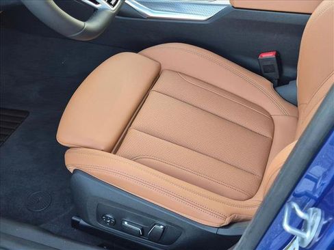 New 2026 BMW 330i Sedan w/ M Sport Package RWD image 4
