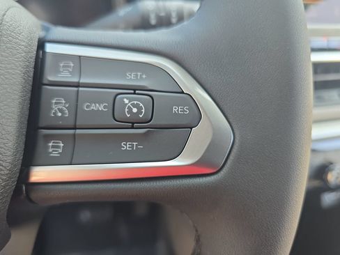New 2026 Jeep Compass Limited AWD/4WD image 18