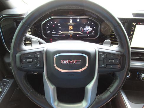 Used 2022 GMC Sierra 1500 SLT AWD/4WD image 21